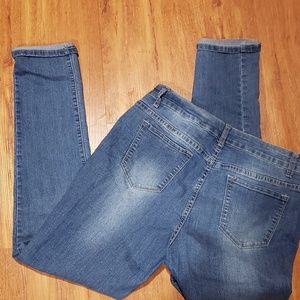 LikeNew! Tried On&Washed..UWJ FashionNova jeans!